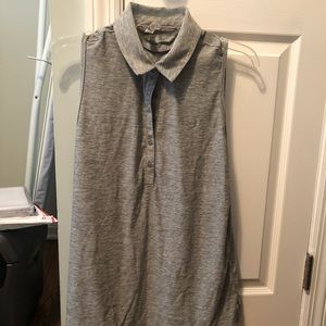 Under Armor women’s sleeveless golf shirt